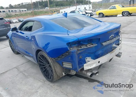 2018 Chevrolet Camaro Zl1 z USA, uszkodzony, nr VIN 1G1FK1R64J0115583